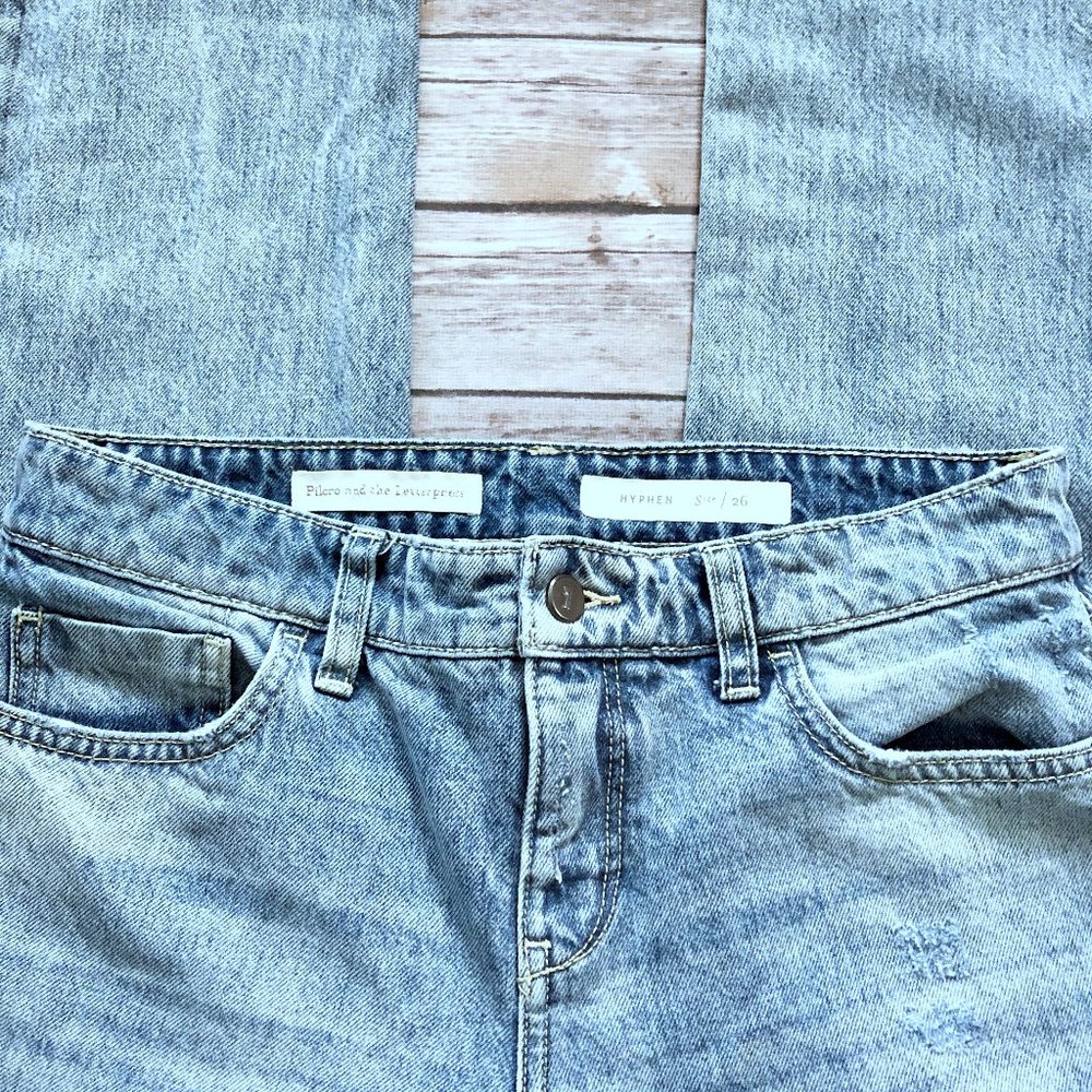 SOLD NWOT Pilcro Hyphen Jeans - Picture 3 of 7